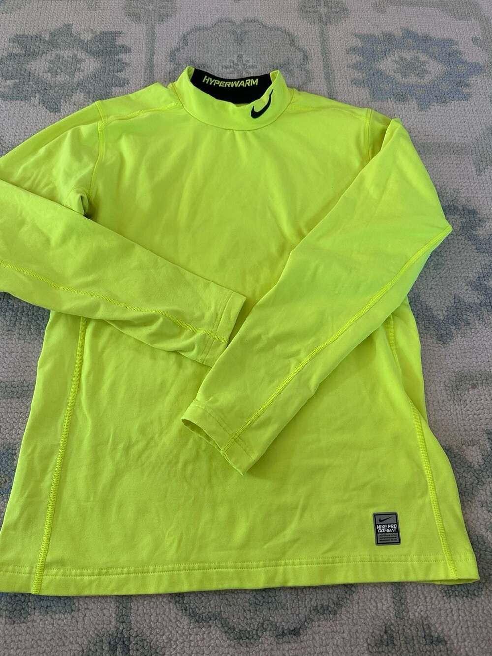 M Nike Pro Combat Hyperwarm Fitted Long Sleeve Turtleneck Shirt Neon Yellow